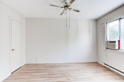 Chambre à coucher principale - 2672 Rue Raudot, Montréal (Le Sud-Ouest), QC - Indoor Photo Showing Other Room