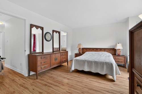 Chambre à coucher principale - 34D Boul. Des Sources, Pointe-Claire, QC - Indoor Photo Showing Bedroom