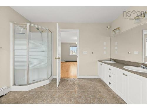 31 Parkmount Close, Clayton Park, NS 