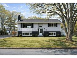 11 Robina Drive Lake Echo, NS B3E 1A7