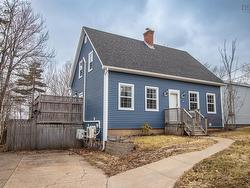 169 Quaker Crescent Lower Sackville, NS B4C 2Z3