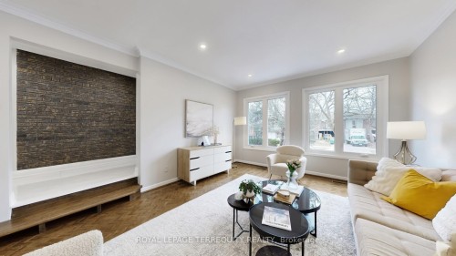 41 Beardmore Crescent, Toronto, ON - Indoor Photo Showing Living Room