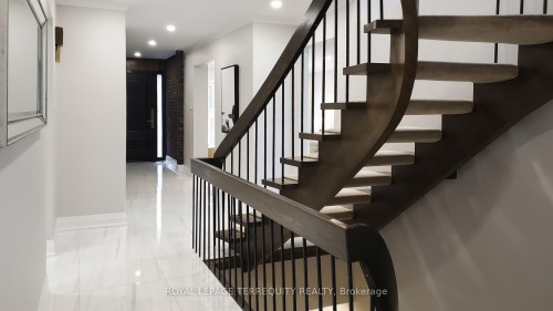 41 Beardmore Crescent, Toronto, ON - Indoor Photo Showing Other Room