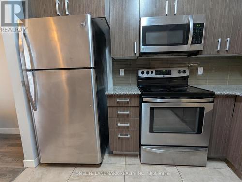 T102 - 62 Balsam Street, Waterloo, ON - Indoor Photo Showing Kitchen With Stainless Steel Kitchen