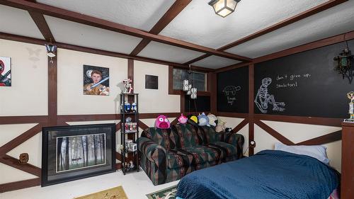 421 20Th Avenue, Creston, BC - Indoor