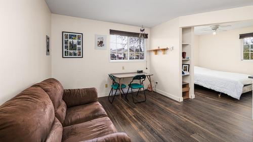 421 20Th Avenue, Creston, BC - Indoor