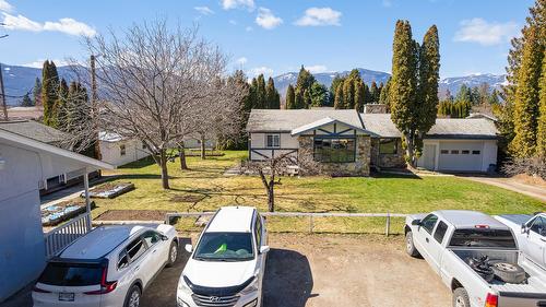 421 20Th Avenue, Creston, BC - Outdoor
