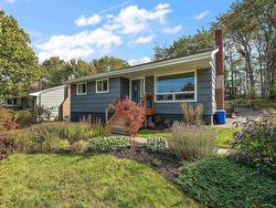 24 Canary Crescent Halifax, NS B3M 1R1