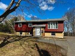 18 Jill Street W New Minas, NS B4N 4N8