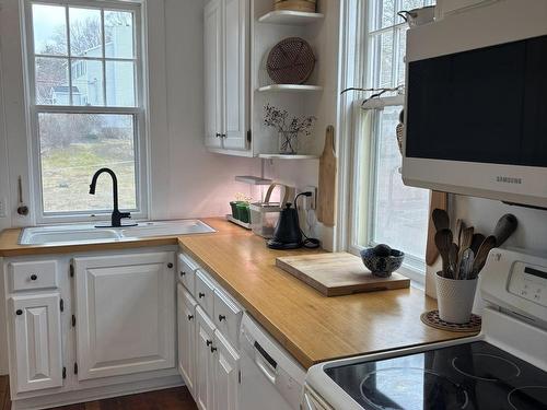 32 Old Falls Road, Liverpool, NS 