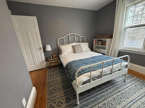 32 Old Falls Road, Liverpool, NS 