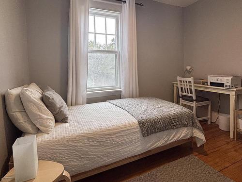 32 Old Falls Road, Liverpool, NS 