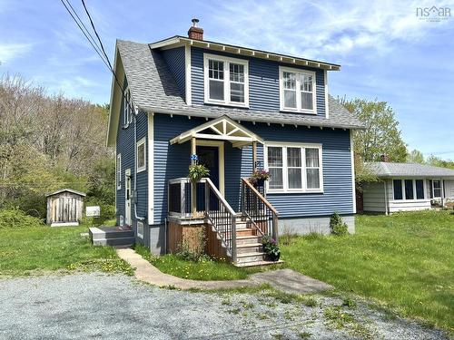 32 Old Falls Road, Liverpool, NS 