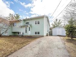 51 Alexander Drive Three Mile Plains, NS B0N 2T0