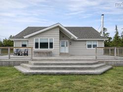 19 Long Point Road Newellton, NS B0W 1P0