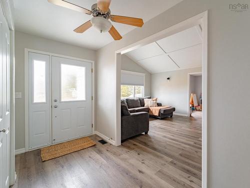 19 Long Point Road, Newellton, NS 