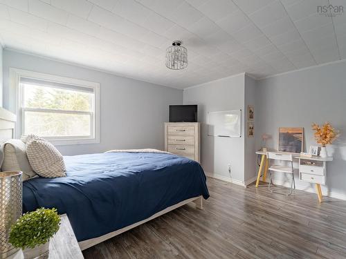 19 Long Point Road, Newellton, NS 