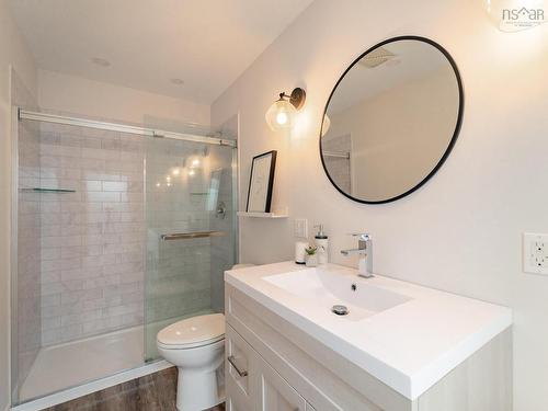 19 Long Point Road, Newellton, NS 