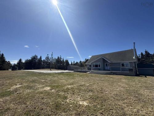 19 Long Point Road, Newellton, NS 