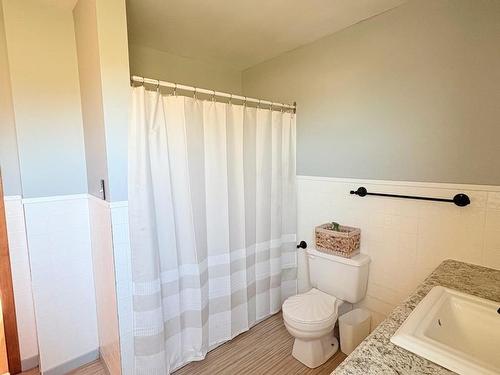 5347 Highway 1, Salmon River, NS 