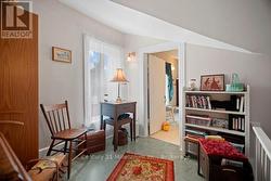 Sitting area outside Bedroom 3 - 