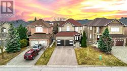 45 NAUGHTON DRIVE Richmond Hill, ON L4C 0R2