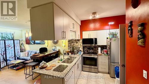 Kitchen - 108 - 50 Disera Drive, Vaughan, ON - Indoor Photo Showing Other Room