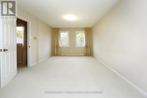 2654 Ambercroft Trail, Mississauga, ON - Indoor Photo Showing Other Room