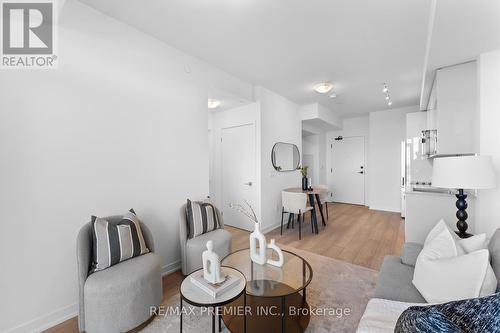 2206 - 474 Caldari Road, Vaughan, ON - Indoor Photo Showing Living Room