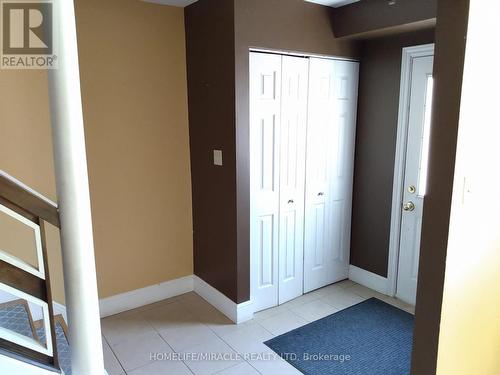 23 Heatherdale Place, Hamilton, ON - Indoor Photo Showing Other Room