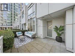 TH A 1199 MARINASIDE CRESCENT  Vancouver, BC V6Z 2Y2