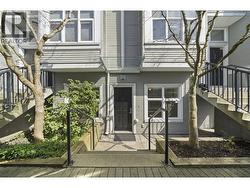 4 1203 MADISON AVENUE Burnaby, BC V5C 6R9