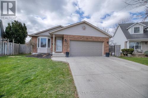 16 LEONARD DRIVE  St. Catharines (Rykert/Vansickle), ON L2S 3V2