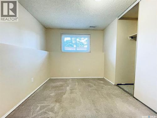 371 Fines Drive, Regina, SK - Indoor Photo Showing Other Room
