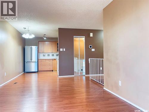 371 Fines Drive, Regina, SK - Indoor Photo Showing Kitchen