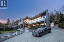 3305 WESTMOUNT ROAD  West Vancouver, BC V7V 3G5