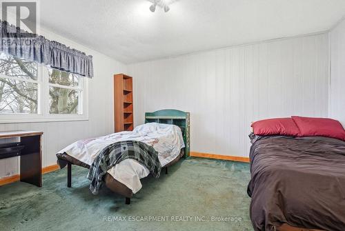 1767 Centre Road, Hamilton, ON - Indoor Photo Showing Bedroom