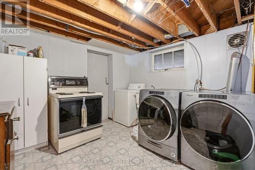 1767 Centre Road, Hamilton, ON - Indoor Photo Showing Laundry Room