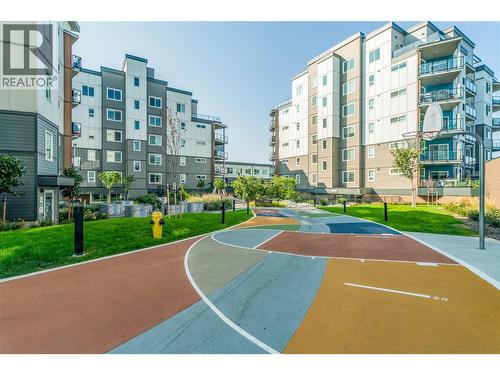 3634 Mission Springs Drive Unit# 404  Kelowna, BC V1W 0C9