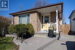567 FERNDALE COURT  London South, ON N6C 5C2