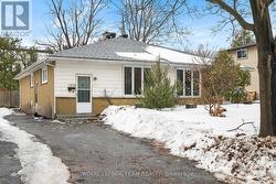 1938 BROMLEY ROAD  Ottawa, ON K2A 1C2