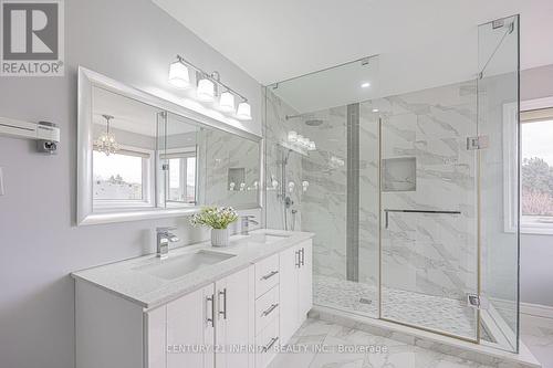 150 Strathearn Avenue, Richmond Hill (Bayview Hill), ON - Indoor Photo Showing Bathroom