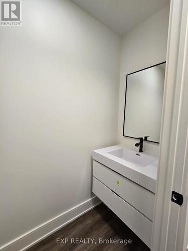 114 Everett Common, St. Catharines, ON - Indoor Photo Showing Bathroom