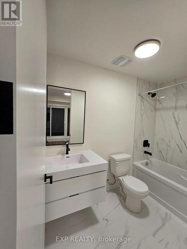 114 Everett Common, St. Catharines, ON - Indoor Photo Showing Bathroom