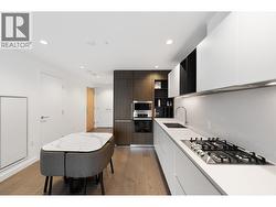 1801 6000 MCKAY AVENUE Burnaby, BC V5H 0K2