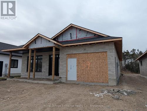 39 MERCEDES CRESCENT  Kincardine, ON N2Z 1G8