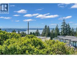 1230 QUEENS AVENUE  West Vancouver, BC V7S 2K2