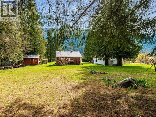 1663 Moran Road Road, Thrums, BC - Outdoor