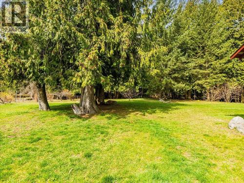 1663 Moran Road Road, Thrums, BC - Outdoor