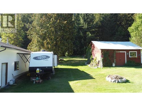 1663 Moran Road Road, Thrums, BC - Outdoor